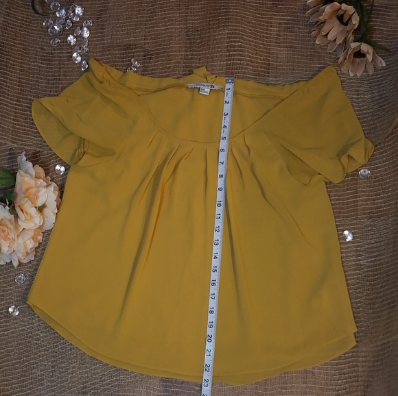 Yellow Blouse by Forever 21 - Picture 4 of 6
